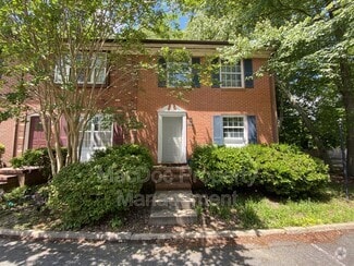 Building Photo - 5224 King's Wood Ln