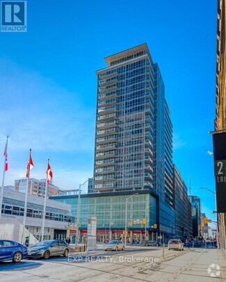 Building Photo - 324-2324 Laurier Ave W