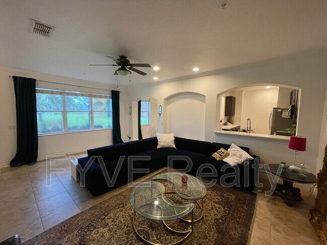 Foto del edificio - 13954 Dove Wing Ct