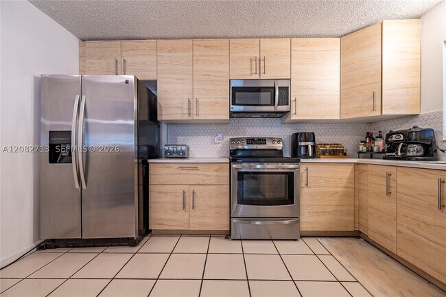 Foto del edificio - 4524 SW 54th St