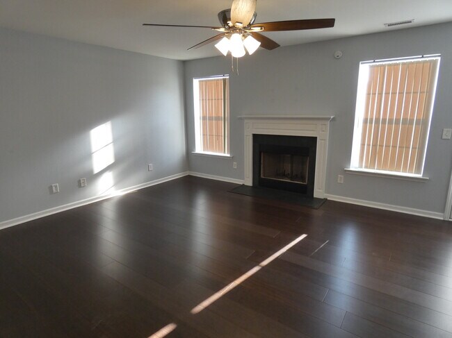 Foto del edificio - 1624 Brown Owl Dr