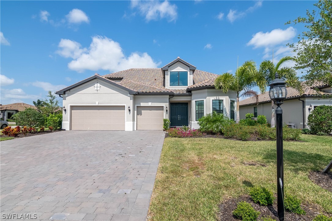 Foto principal - 17551 Elkgrove Ln