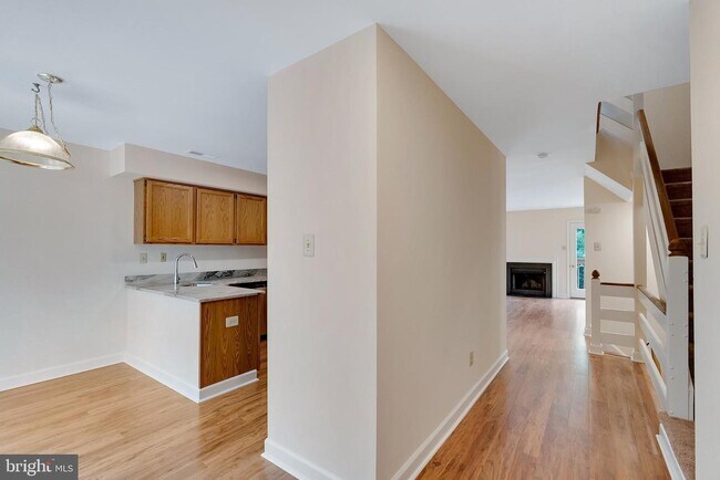 entrada - 430 Churchill Ct