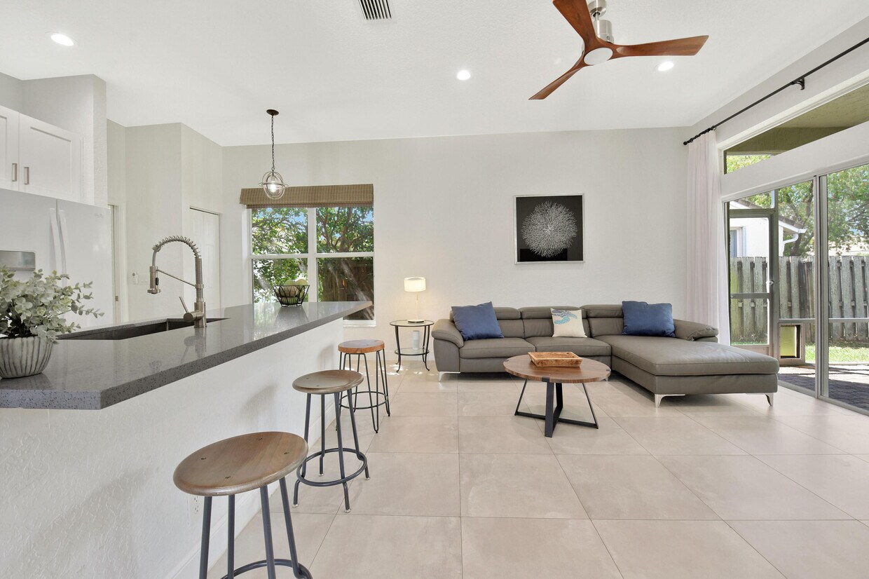 Foto principal - 1834 Capeside Cir