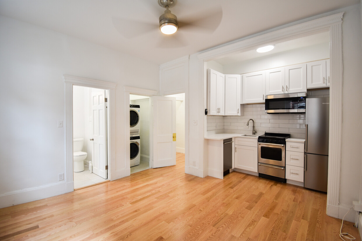 Primary Photo - 55 Hemenway St