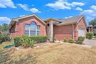Building Photo - 609 Cunningham Dr