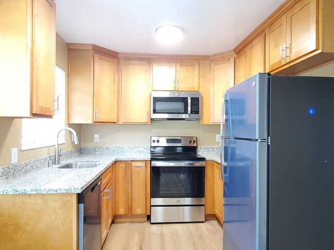 Building Photo - Almaden1185