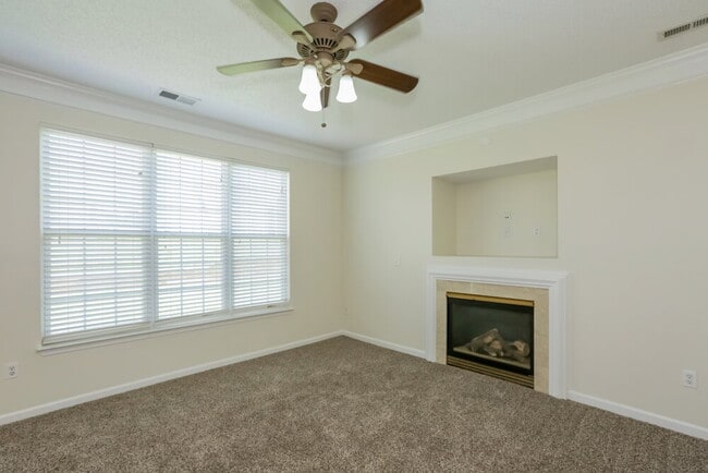 Foto del edificio - 11925 Misty Pine Ct