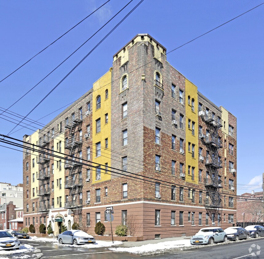 Building Photo - 23-57 31st Dr