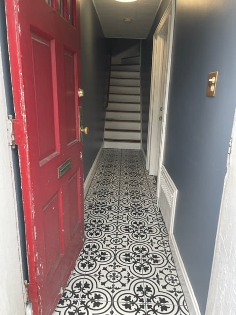 Building Entry - 173 Belmont Ave