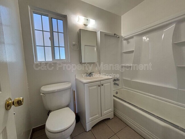 Foto del edificio - 27808 Huntwood Ave