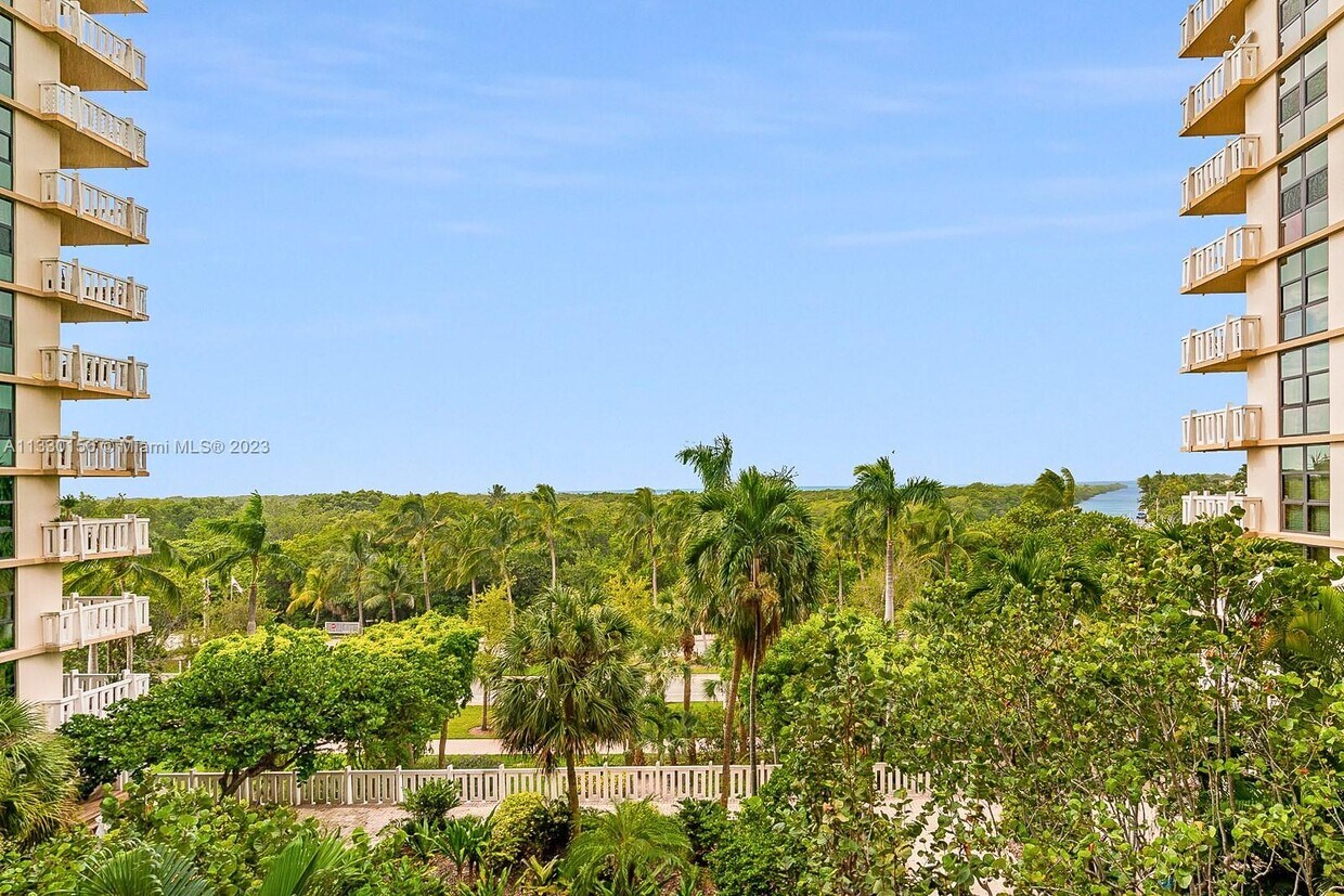 1121 Crandon Blvd Unit E405, Miami, FL 33149 Condo for Rent in Miami, FL