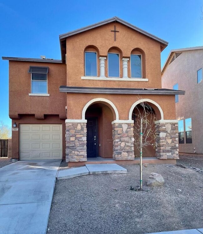 Building Photo - 7047 S Ladys Thumb Ln