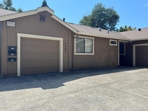 Building Photo - 2431 Redwood Rd