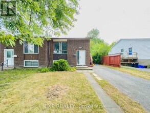 Building Photo - 222 Castlefrank Rd