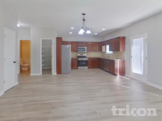 Building Photo - 148 Centerra Springs Dr