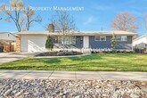 Foto principal - 1335 E Maplewood Cir