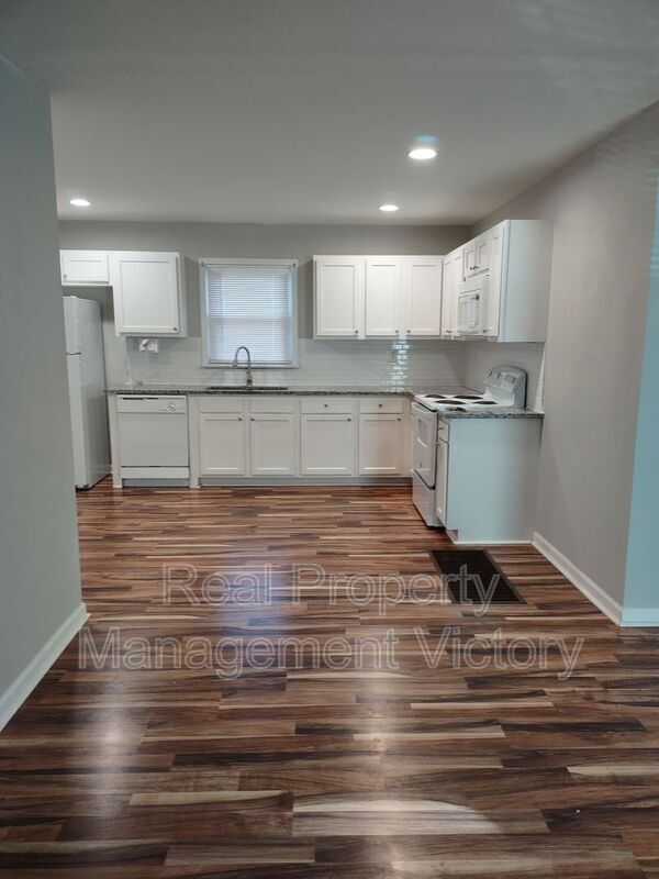 Foto del edificio - 1305 5th Pl NW