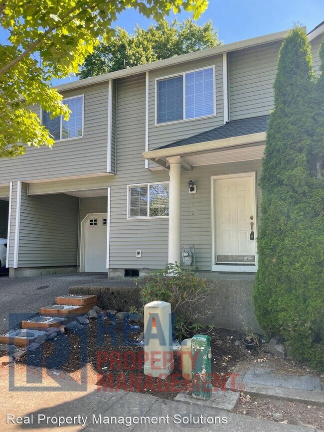 Foto del edificio - 3 br, 2.5 bath House - 722 SE Palmblad Pl