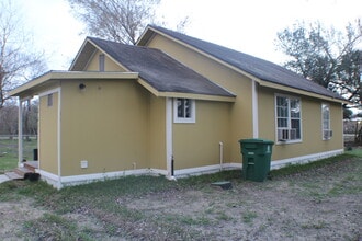 Building Photo - 9221 Lambright Rd