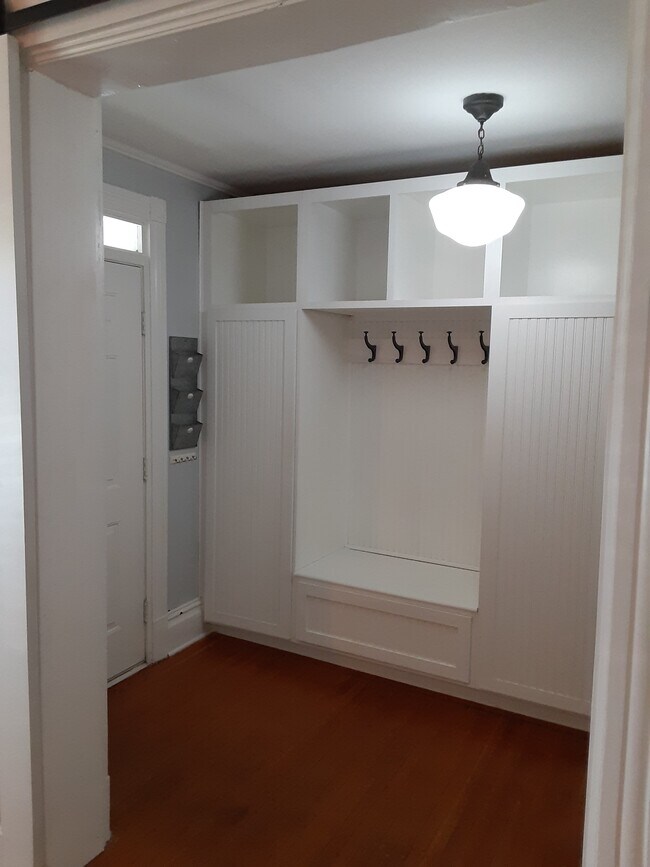 Foto del edificio - 714 Cherry St SE