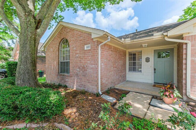 Foto del edificio - 14527 Golden Cypress Ln