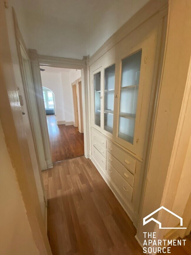Foto del edificio - 1644 N Mozart St