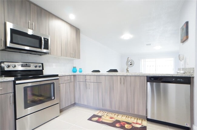 Foto del edificio - 610 NW 108th Terrace