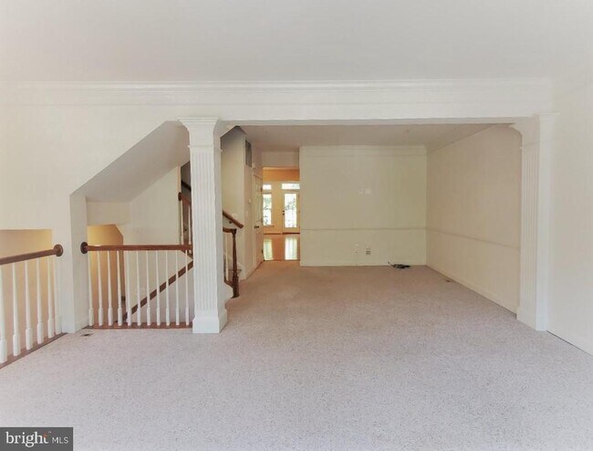 Building Photo - 1625 Whitehall Dr