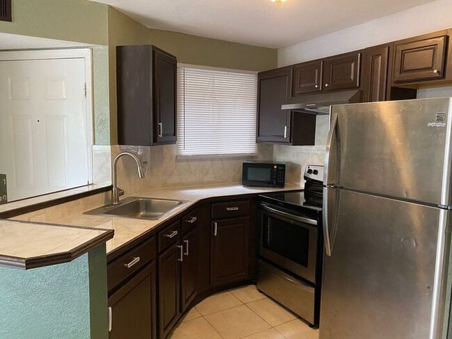 Foto del edificio - Cozy 1 Bedroom/1 Bathroom Near Millennium Mall!