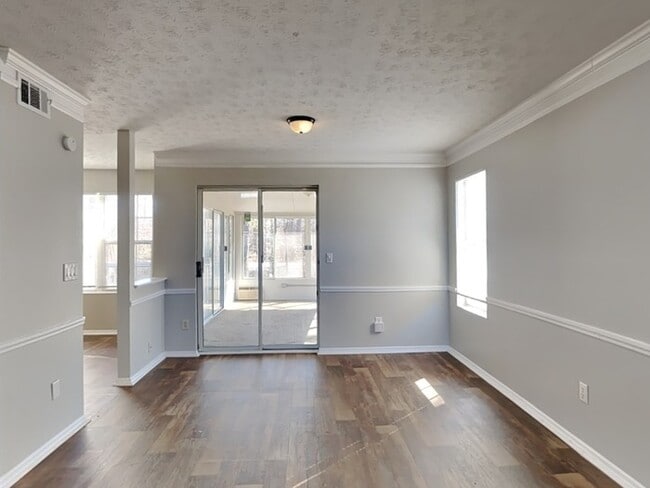 Foto del edificio - 2446 Kentwell Ln