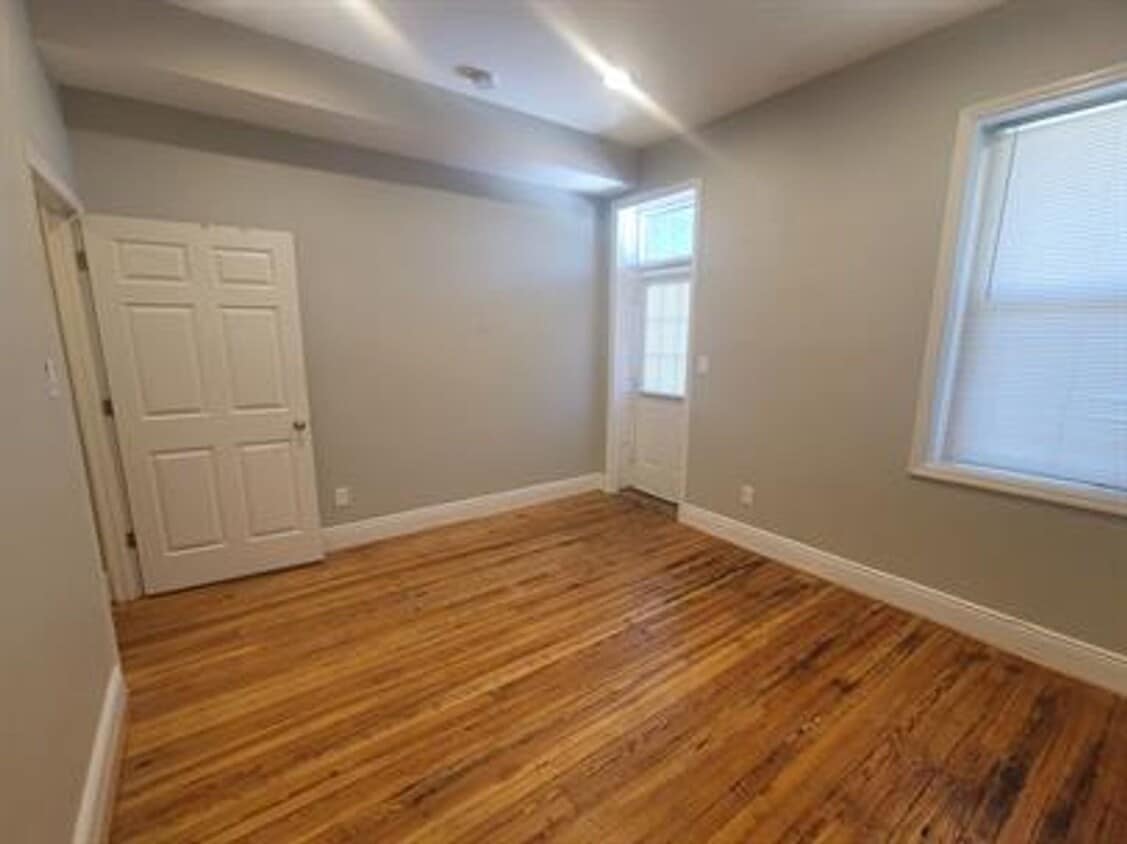 Building Photo - 3002 N Calvert St