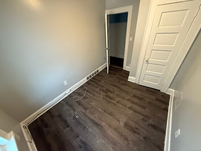 Foto del edificio - 824 Capitol Ave