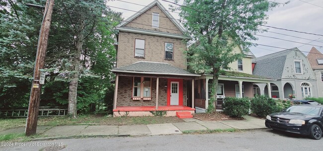 Building Photo - 1812 Roselynn St