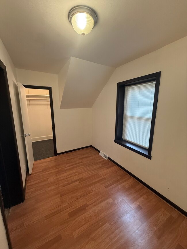 Building Photo - 3139 S Parnell Ave
