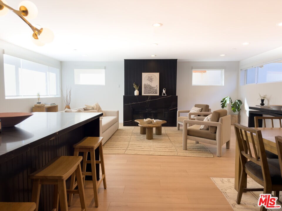 Foto principal - 2220 Aaron St