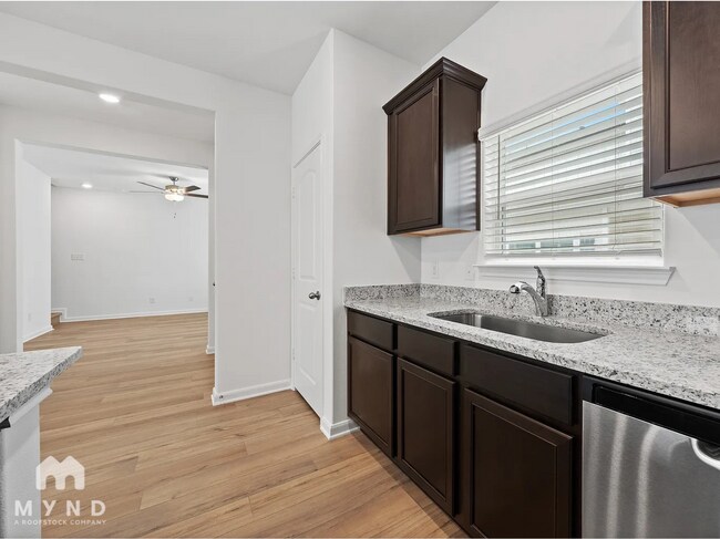 Building Photo - 10913 Quinn Ct