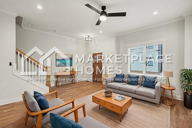 Foto del edificio - 1034 E Trinity Ln