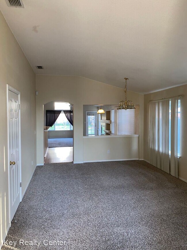 Building Photo - 3 br, 2 bath House - 10020 Teddington Way