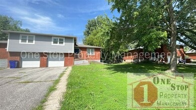 Building Photo - 608 NE Florence Ave