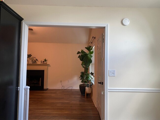 Foto del edificio - Adorable 3b/2b in Convenient Location!