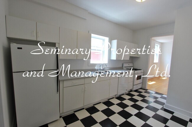 Foto del edificio - 3311 N Hoyne Ave