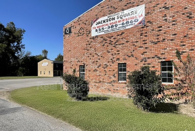 Primary Photo - 750 Hospital Rd