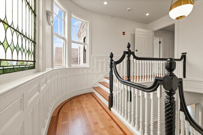 Foto del edificio - 32 Beacon St