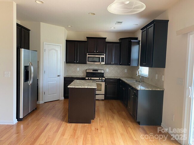 Foto del edificio - 14425 Green Birch Dr
