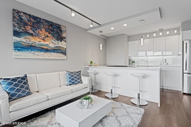 Foto del edificio - 3100 N Lake Shore Dr