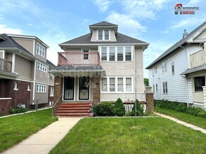 Building Photo - 2730 N 47th St