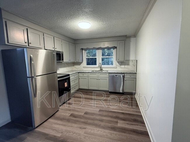 Building Photo - 9225 Moores Chapel Rd