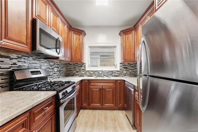 Foto principal - 3 bedroom in Harrison NY 10528