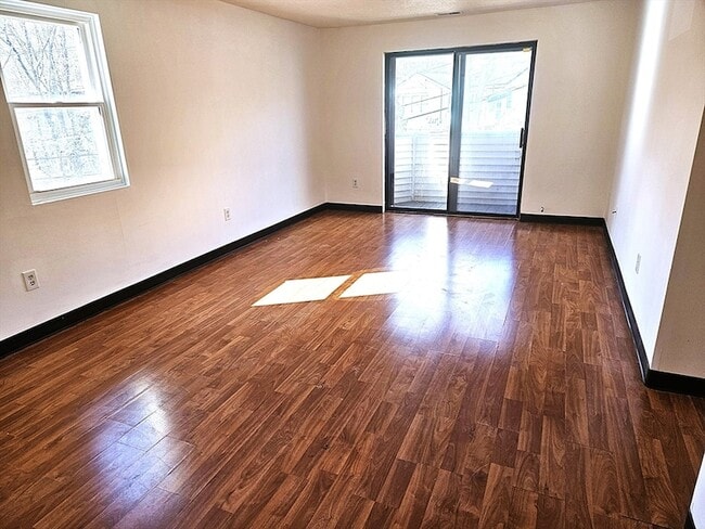 Photo - 75 Scotch Pond Pl Apartment